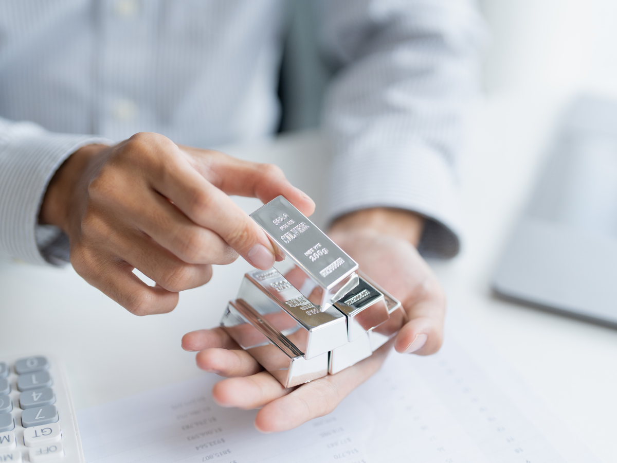 How to Sell Silver in Los Angeles with Pacific Jewelry Buyers